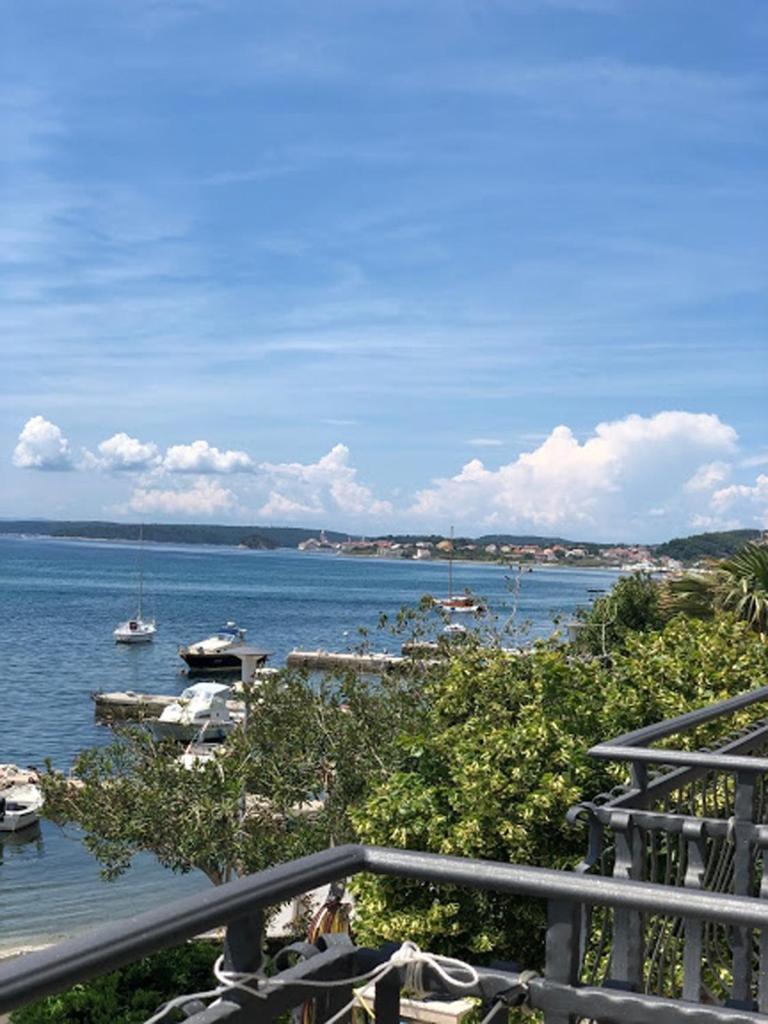 Apartments And Rooms By The Sea Barbat, Rab - 4973 Rab Town Exteriér fotografie