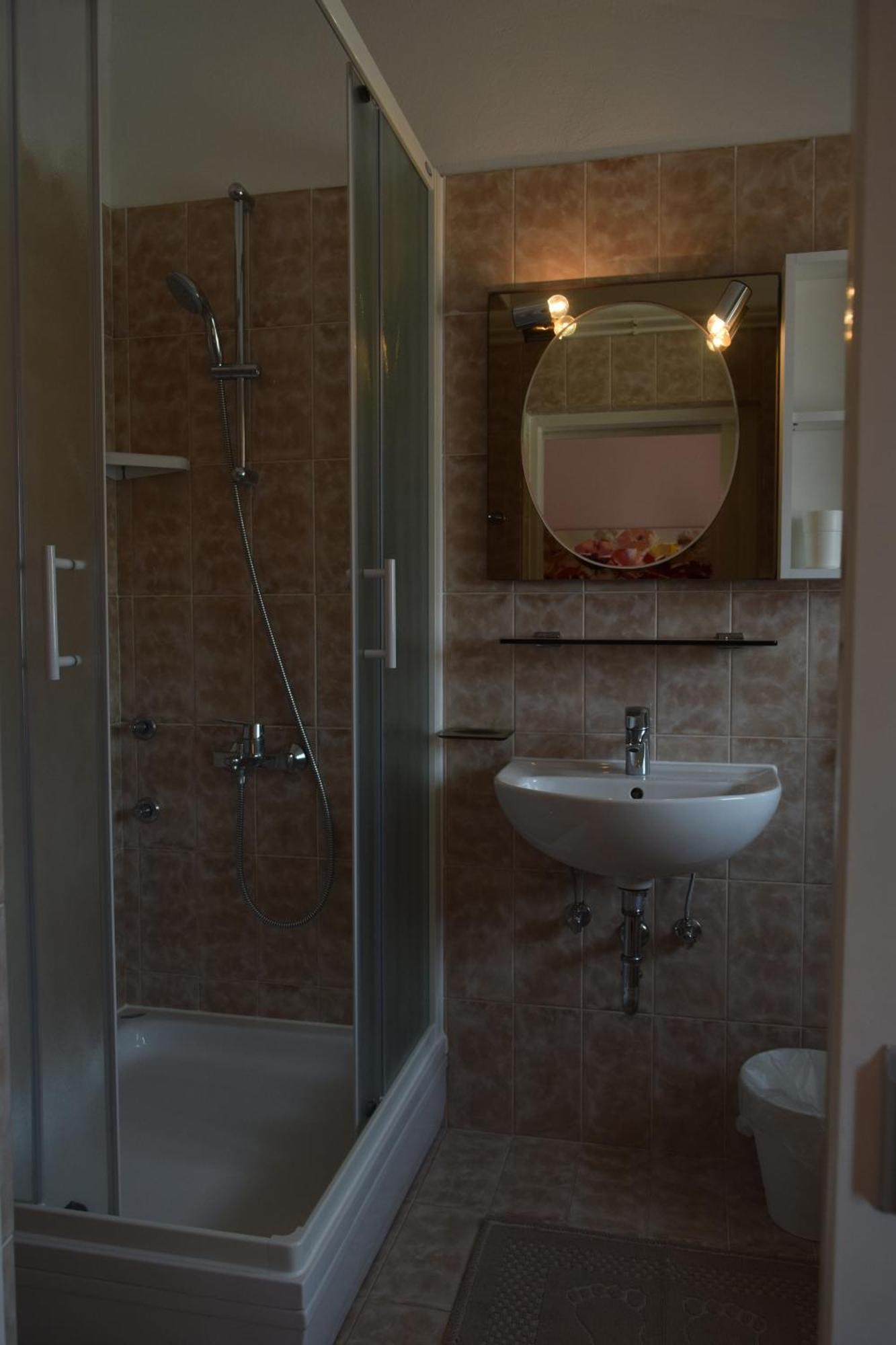 Apartments And Rooms By The Sea Barbat, Rab - 4973 Rab Town Exteriér fotografie