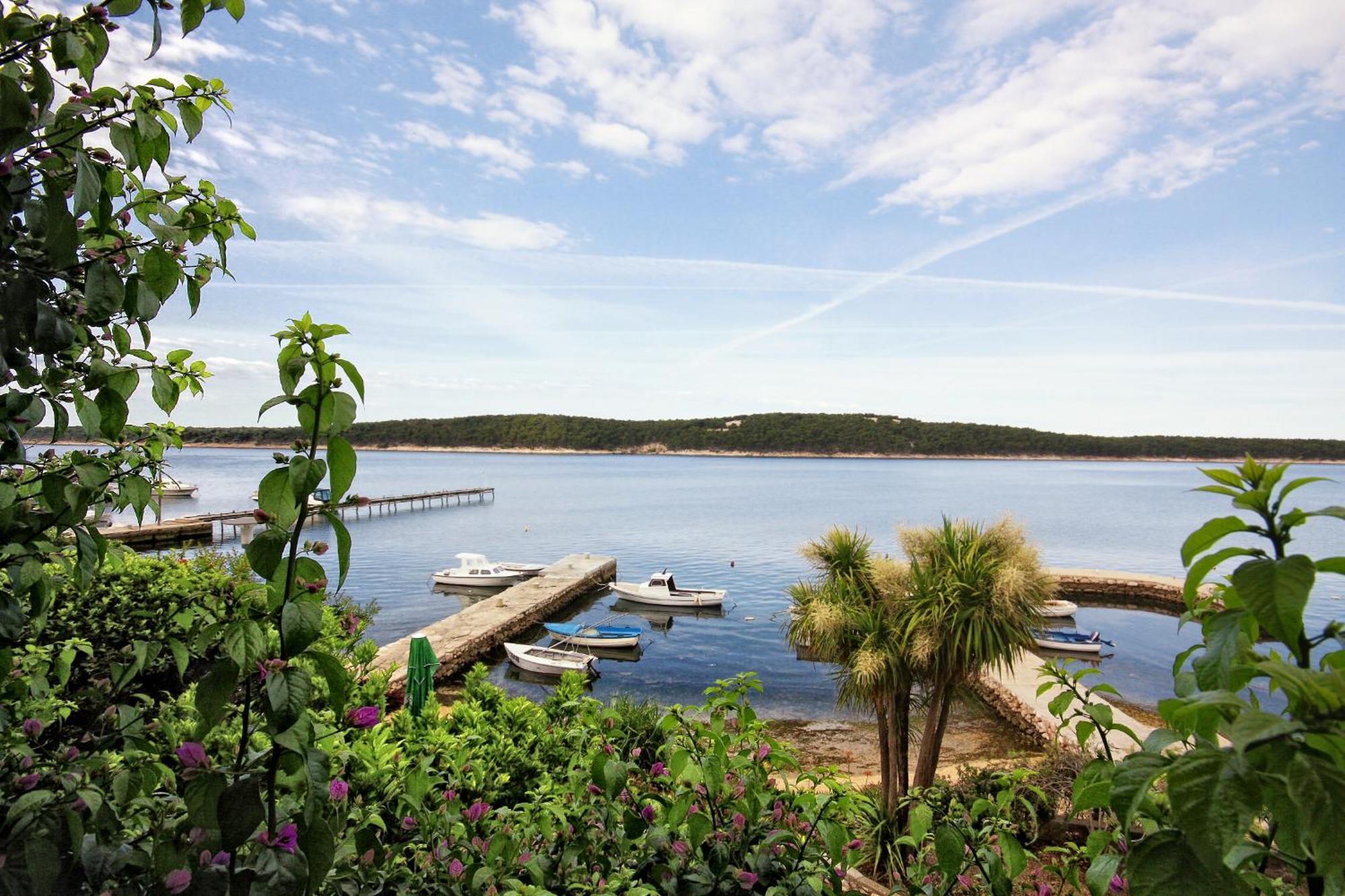 Apartments And Rooms By The Sea Barbat, Rab - 4973 Rab Town Exteriér fotografie